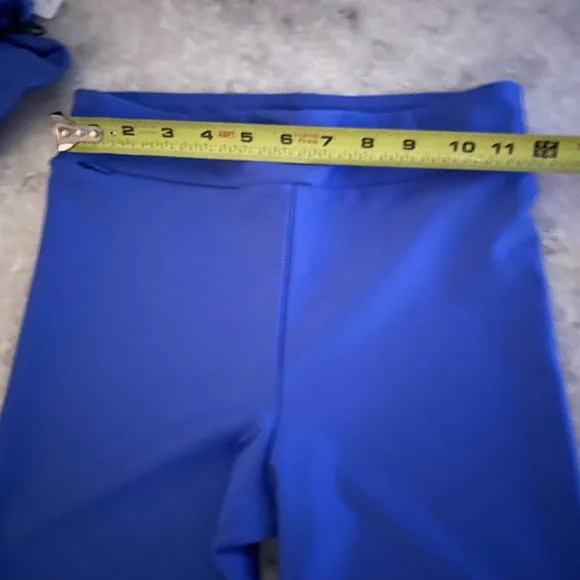 Alo Yoga Airlift Set - Picture 8 of 15